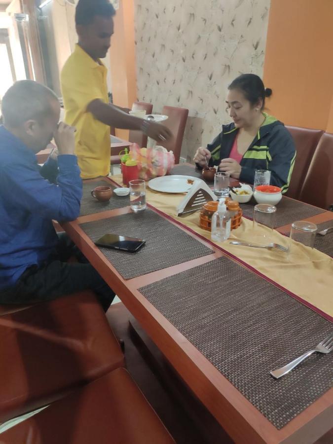 Hotel Rudraksha Inn Deoghar Eksteriør billede